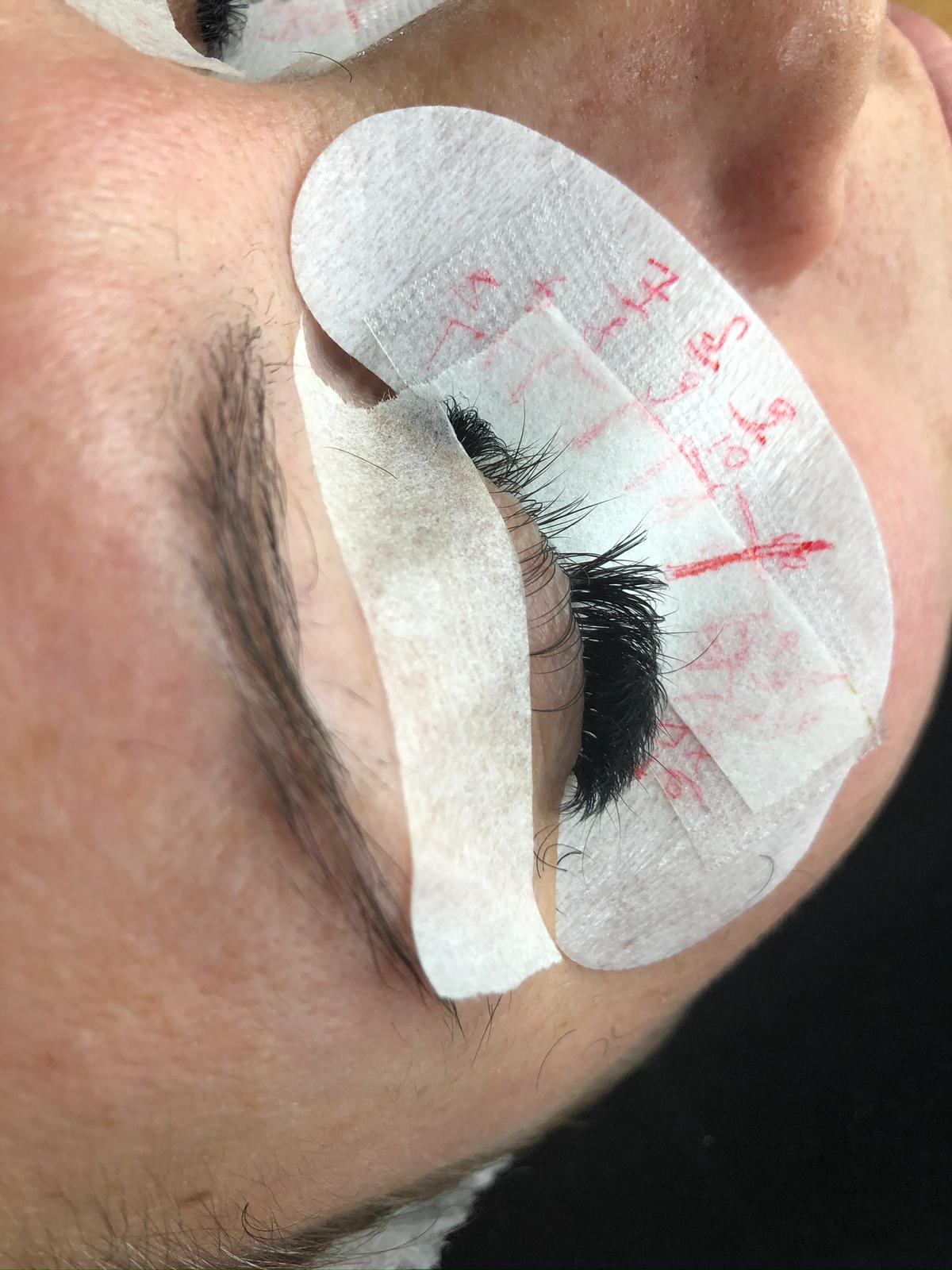 Corso Extension Ciglia Volume -Data da definire - Pregnana Milanese (MI)