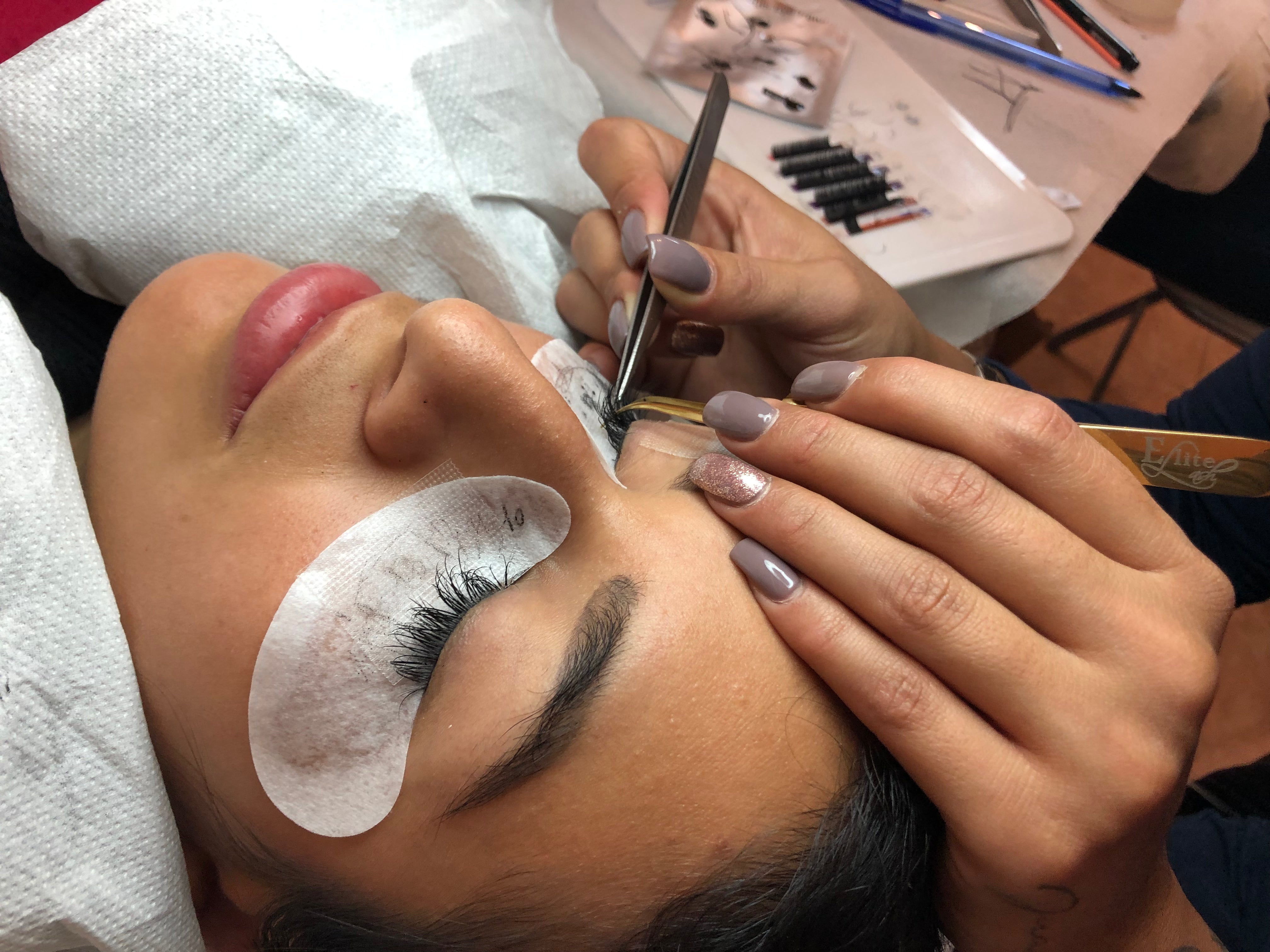 Corso Extension Ciglia Volume -Data da definire - Pregnana Milanese (MI)