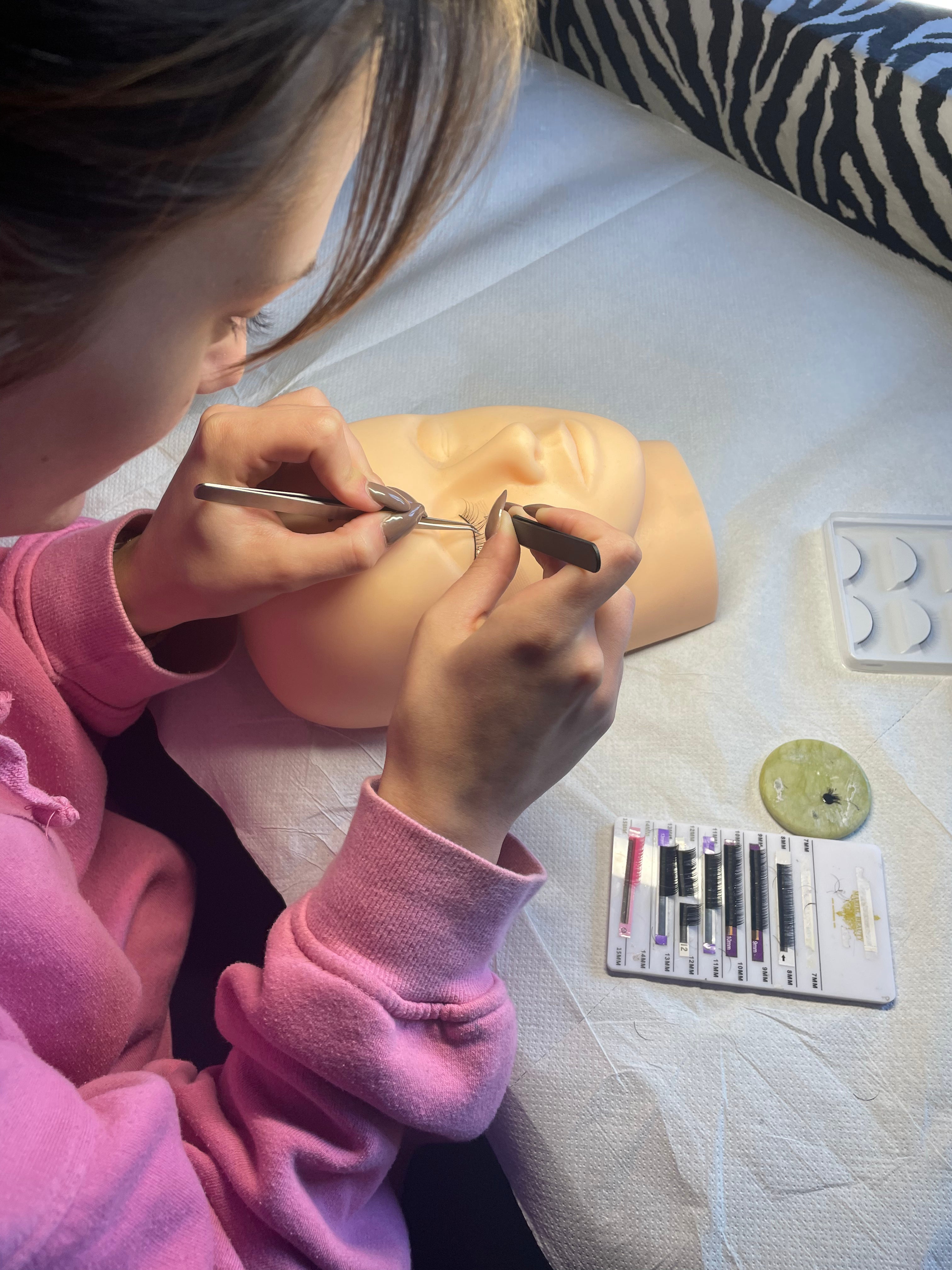 Extension Ciglia Base - 28/29 MARZO Pregnana Milanese (MI)